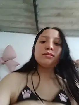 Stripchat Free Porn Cam of mileidy0106