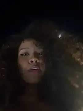 Stripchat Sex Cam of CurlyOopsieXXX