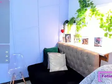 Stripchat Live Sex Cam of amber-hill