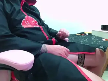 Stripchat Adult Webcam of BigdickAnimeFan