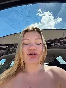 Stripchat Free Live Porn of justmilaa