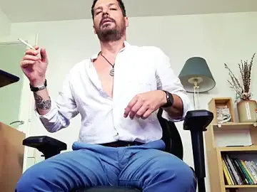 Stripchat Watch Live Sex Cams of ChrisKox