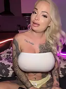 Stripchat Adult Webcams of shortybig_official