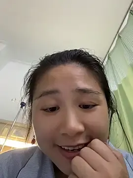 Stripchat Watch Live Sex Cams of Iridessa-