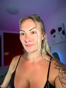 Stripchat Best live sex cam show of NastyMilf_