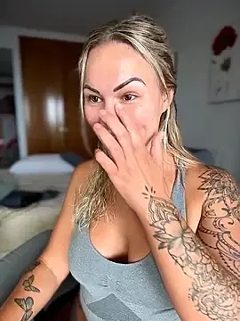 Stripchat Watch Live Sex Cams of NastyMilf_