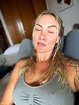 Stripchat Adult Webcam of NastyMilf_