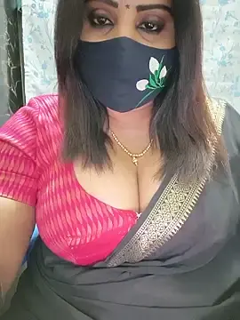 Stripchat Live Sex Cam of Queenflowerr