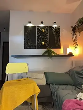 Stripchat Live Sex Cam of ReynaTatty