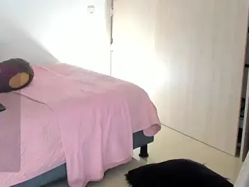 Stripchat Free Live Porn of hollyprincess_2