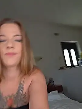Stripchat Free Porn Cam of Luna_Lynn
