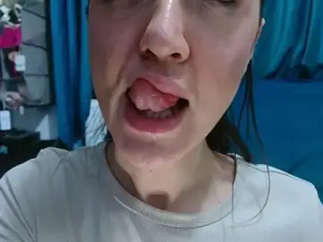 Stripchat Free Porn Cam of squirt_show
