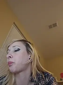 Stripchat Adult Video Chat of AmethystFoxx