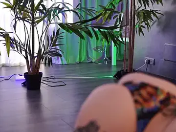 Stripchat Sex Chat of HotBustyBabeX