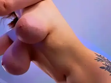 Stripchat Free Live Porn of HotBustyBabeX