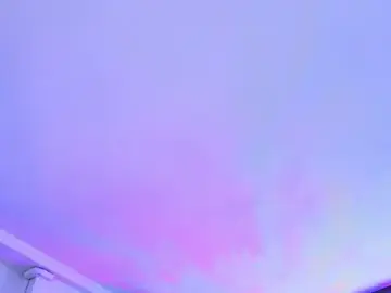 Stripchat Sex Cam of HotBustyBabeX