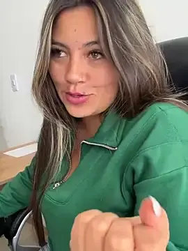 Stripchat Live Sex Cam of LIZ-06_