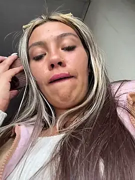 Stripchat Adult Webcam of LIZ-06_
