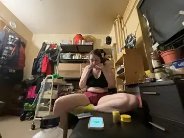 Stripchat Watch Live Sex Cams of Snowbunnycake_131