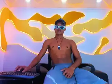 Stripchat Live Sex Cam of RafaelVander