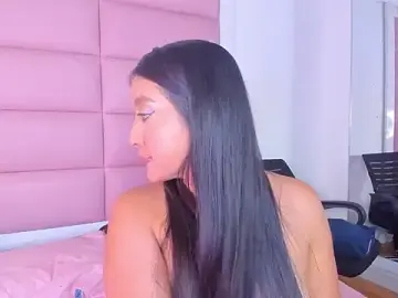 Stripchat Sex Cam of AmaranttayLunay