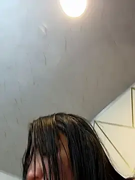 Stripchat Live Sex of SQUIRTINGQUEEN11