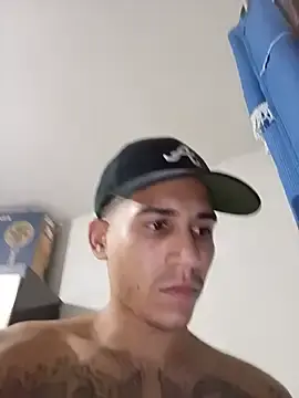 Stripchat Sex Cam of gui_carioca7