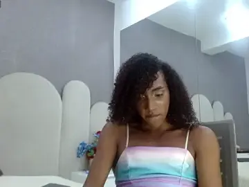 Stripchat Free Live Porn of bella_77_