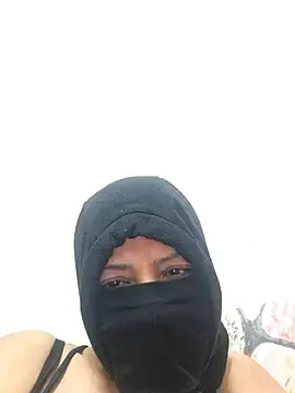 Stripchat Free Porn Cam of Rahaf11