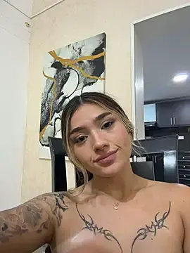 Stripchat Nude Webcam of Arianavillada