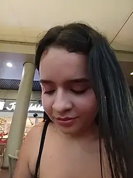Stripchat Free Live Porn of Julieth_hot-69
