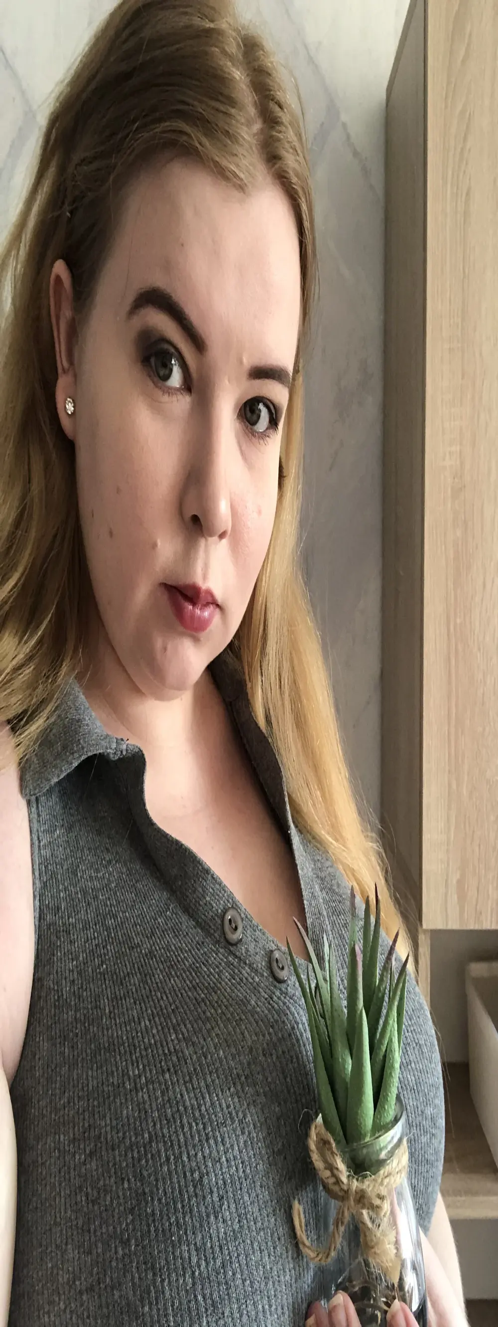 Melina_Hot09