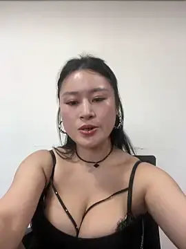 Stripchat Nude Webcam of Yolanda9