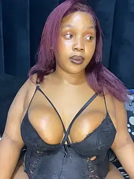 Stripchat Live Sex of THICKBARBIE32