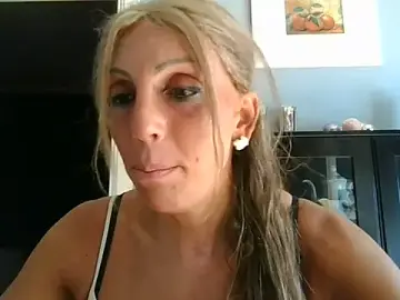 Stripchat Best live sex cam show of cari_guerrera