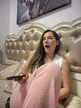 Stripchat Best live sex cam show of HotXMom_