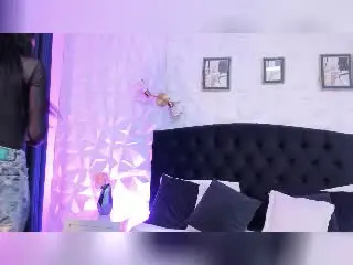 Xlovecam Adult Webcam of SophieBeaumont