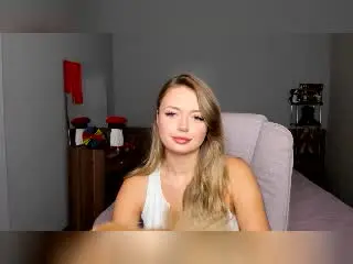 Xlovecam Sex Chat of Destinis