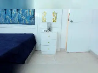 Xlovecam Best live sex cam show of AlannaAndJames