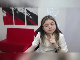 Xlovecam Free Porn Cam of TinaRedly