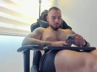 Xlovecam Nude Webcam of FrankJones