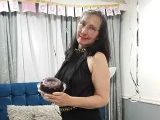 Xlovecam Free Porn Cam of OrianaJhonson