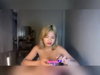 Xlovecam Sex Chat of YourBestGirlX