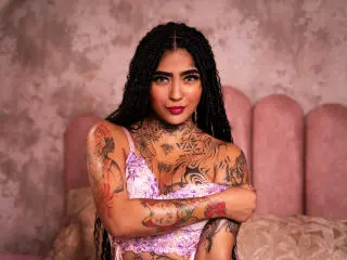 Xlovecam Free Live Porn of EmilieLake