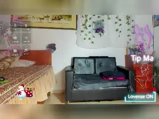 Xlovecam Live Sex Cam of MishellBons
