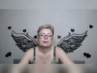Xlovecam Best Webcam of EmiliaGree