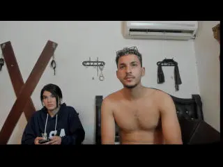 Xlovecam Adult Video Chat of JadeAndBob