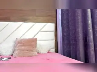 Xlovecam Private Sex Chat of JulietKate