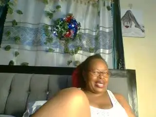 Xlovecam Free Live Porn of HeavyAss69