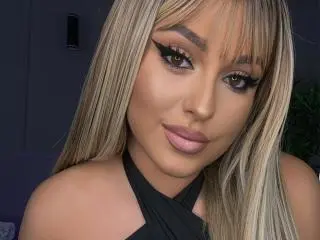 Xlovecam Sex Cam of PatriciaSpicey